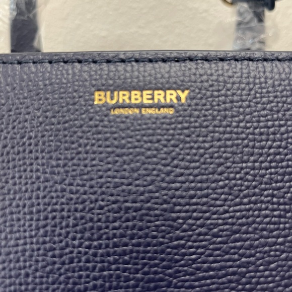 New Authentic Burberry Top Handle Bag - Picture 9 of 11